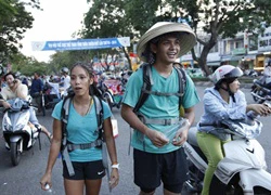 Sơn Ngọc Minh bị Hương Giang Idol gây khó dễ