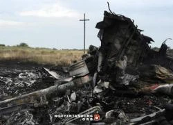 Tổng thống Ukraine: Không để hộp đen MH17 chuyển sang nước thứ ba