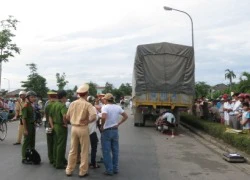 Tông vào xe tải đậu bên đường, một người tử vong