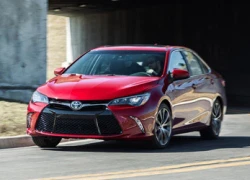 Toyota Camry thế hệ mới 'thay máu'