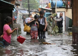 Trung Quốc, Philippines tiếp tục đón cơn bão mới