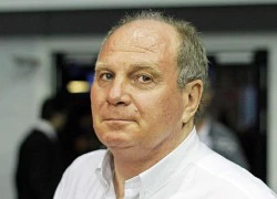 Uli Hoeness nhập viện vì bệnh tim