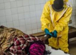 Ác mộng khủng khiếp của nữ sinh thoát "tử thần" Ebola