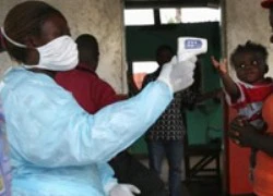 Bác sĩ nhiễm Ebola vẫn tử vong dù đã tiêm "thần dược"