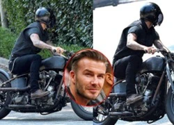 Beckham lái motor cực 'ngầu' như tay đua thứ thiệt