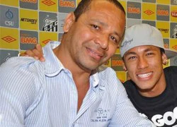 Cha của Neymar phải hầu tòa