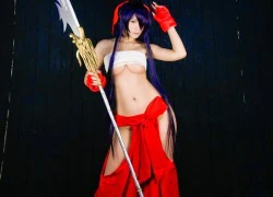 Cosplay Quan Vũ thiếu vải nhất tôi từng thấy