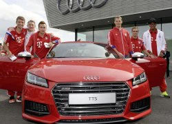 Dàn sao Bayern Munich phấn khích với trải nghiệm xe Audi