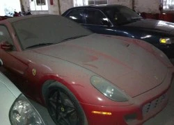 Dàn siêu xe Ferrari phủ bụi ở Việt Nam