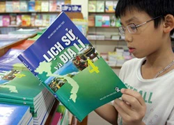 Đề án đổi mới SGK: 'Bộ Giáo dục sai từ tên gọi'