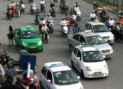 Hà Nội bắt đầu cấp, đổi phù hiệu taxi mới từ hôm nay (15/8)