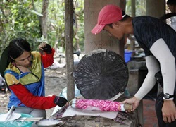 Hương Giang Idol bẽ mặt vì bị chê vụng về