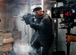 Jason Statham suýt chết trên phim trường 'The Expendables 3'