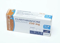 Kháng sinh clarithromycin nguy hiểm với người bệnh tim mạch