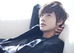 Kim Hyun Joong bị triệu tập để thẩm vấn vụ hành hung bạn gái