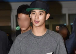 Kim Soo Hyun &#8216;đốn tim&#8217; fan với mặt ngố đáng yêu ở sân bay