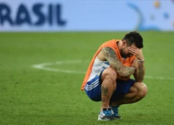 Lavezzi đau đầu vì tán tỉnh diễn viên