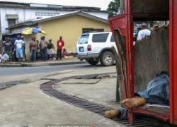 Liberia: Cách ly hàng vạn người để ngăn bệnh Ebola lây lan