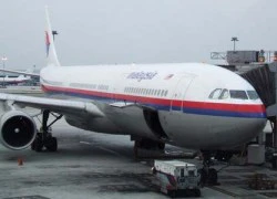 Máy bay Malaysia Airlines hạ cánh khẩn vì trục trặc trên không