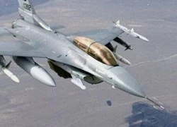 Mỹ dừng bay 82 chiếc F-16D vì phát hiện vết nứt