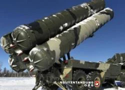 Nga triển khai siêu tên lửa S-400 sát biên giới Ukraine