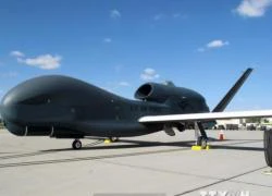 Nhật Bản quyết định mua 3 máy bay không người lái Global Hawk