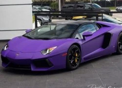 Siêu độc Lamborghini Aventador Roadster màu tía mờ