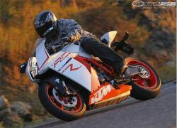 Siêu môtô KTM RC8 ngừng sản xuất