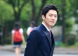 "Sốt" với loạt ảnh long lanh của Jang Hyuk sau khi cắt tóc