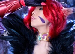 Thành viên Tasha nhóm Spiral Cats khoe khuôn ngực căng tròn trong bộ cosplay game Trung Quốc