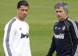 Thế giới "huyền bí" của Jose Mourinho (Kỳ 22): Cơn điên của Ronaldo