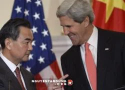 Vương Nghị bức xúc vì phải ngồi chờ John Kerry nửa tiếng