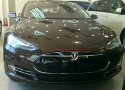 "Xe an toàn nhất" Tesla Model S tại Sài Gòn có gì đặc biệt?