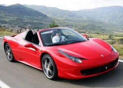 Ferrari 458 bị triệu hồi vì cốp xe bị kẹt