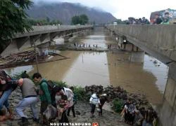 Hàng trăm người thiệt mạng do mưa lũ tại Ấn Độ và Pakistan