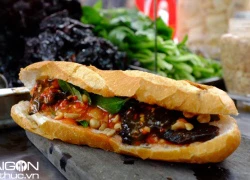 Hấp dẫn biến tấu bánh mì khô bò ở Sài Gòn