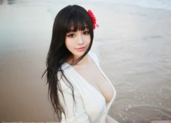 Hotgirl Khả Nhân cực hot với màn khoe vòng 1 căng tròn