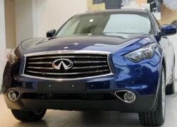 Infiniti QX70 màu độc về Việt Nam