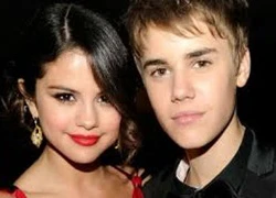 Justin Bieber và Selena Gomez bị lộ chuyện phòng the