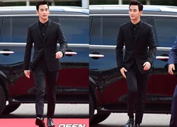 Kim Soo Hyun lịch lãm trên thảm đỏ Seoul International Drama Awards 2014