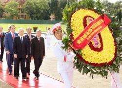 Lãnh đạo Đảng, Nhà nước vào Lăng viếng Chủ tịch Hồ Chí Minh