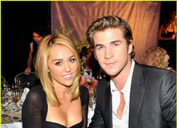 Miley Cyrus thú nhận vẫn còn yêu Liam Hemsworth