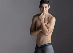 Ông bố hot boy James Rodriguez quảng cáo đồ lót