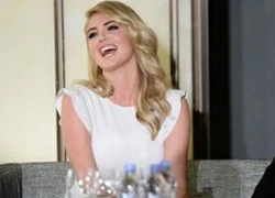 Siêu mẫu Kate Upton rạng ngời xuất hiện sau scandal ảnh "nóng"