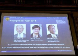 Ba nhà khoa học đoạt giải Nobel nhờ bóng đèn LED