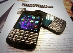 BlackBerry Q10 chính hãng bàn phím Thái 4,9 triệu ở VN