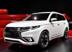 Choáng với Mitsubishi Outlander tiết kiệm xăng hơn cả xe số