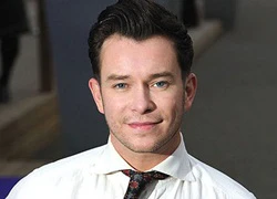 Gia đình muốn điều tra lại cái chết của Stephen Gately