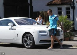 John Terry mê mẩn Rolls-Royce Wraith