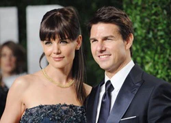 Katie Holmes: &#8216;Tôi đã khóc nhiều sau khi ly hôn Tom Cruise&#8217;